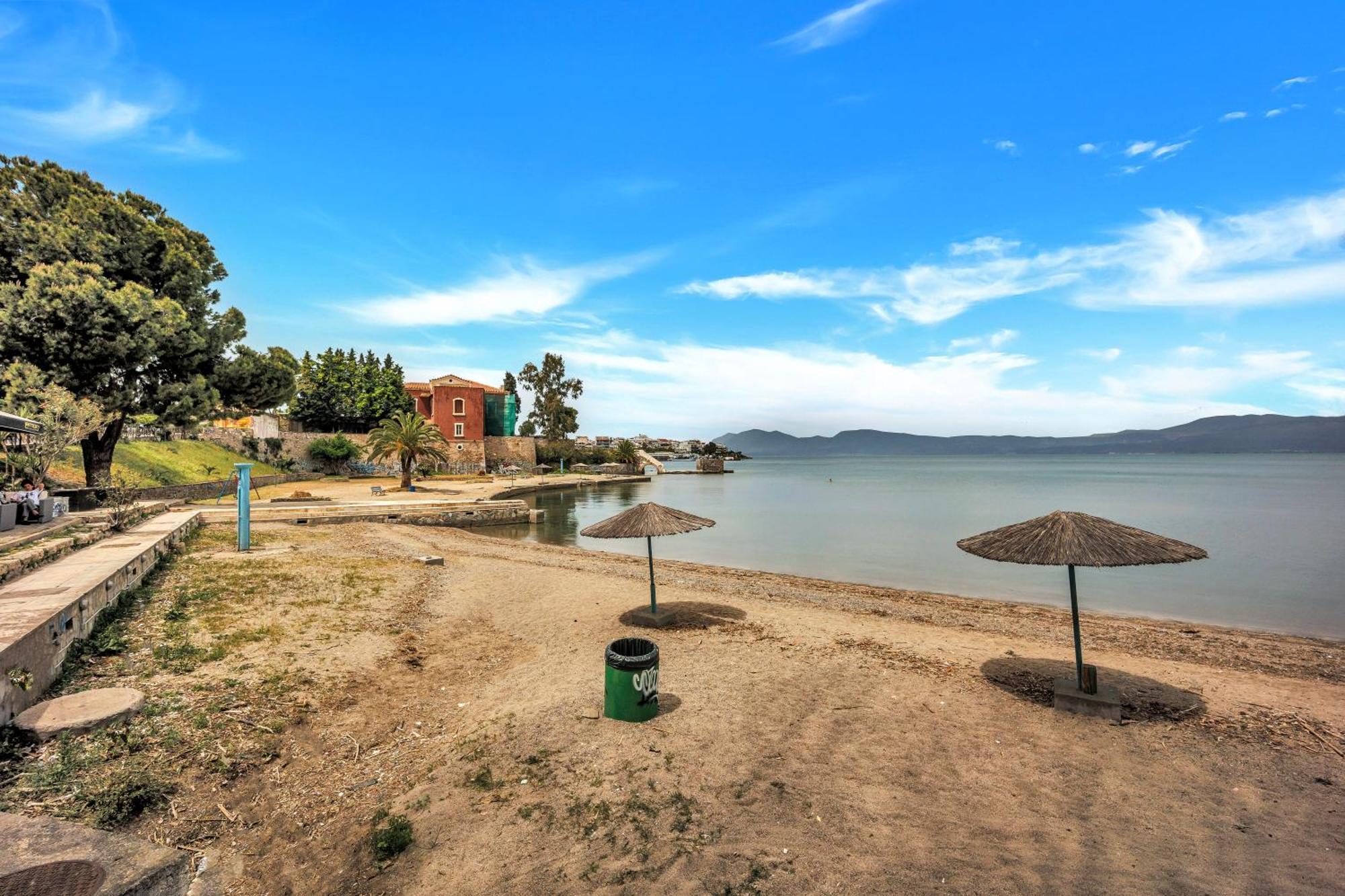 Fabulous Central Apartment Close To The Sea! Chalkís Buitenkant foto