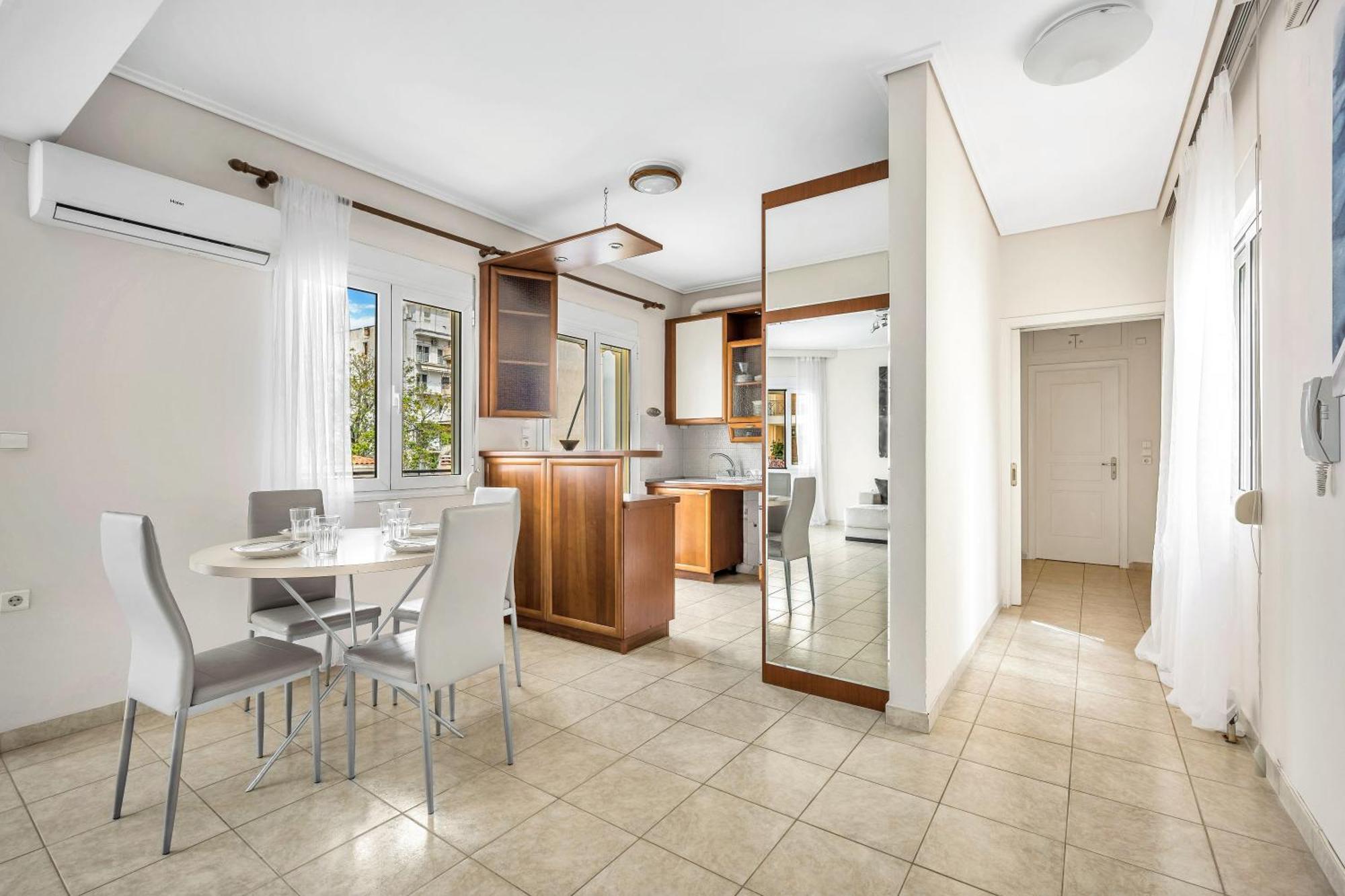 Fabulous Central Apartment Close To The Sea! Chalkís Buitenkant foto
