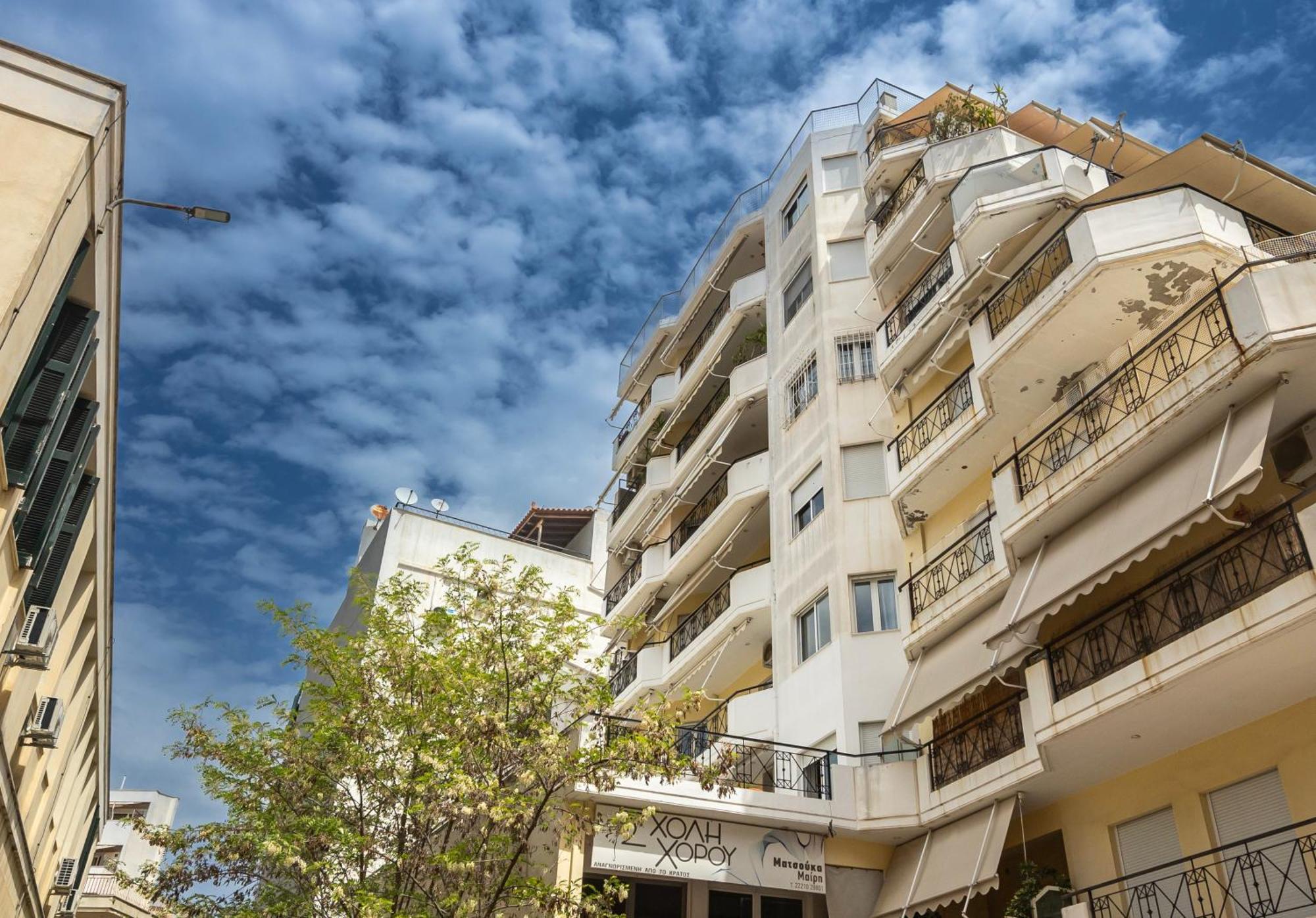 Fabulous Central Apartment Close To The Sea! Chalkís Buitenkant foto